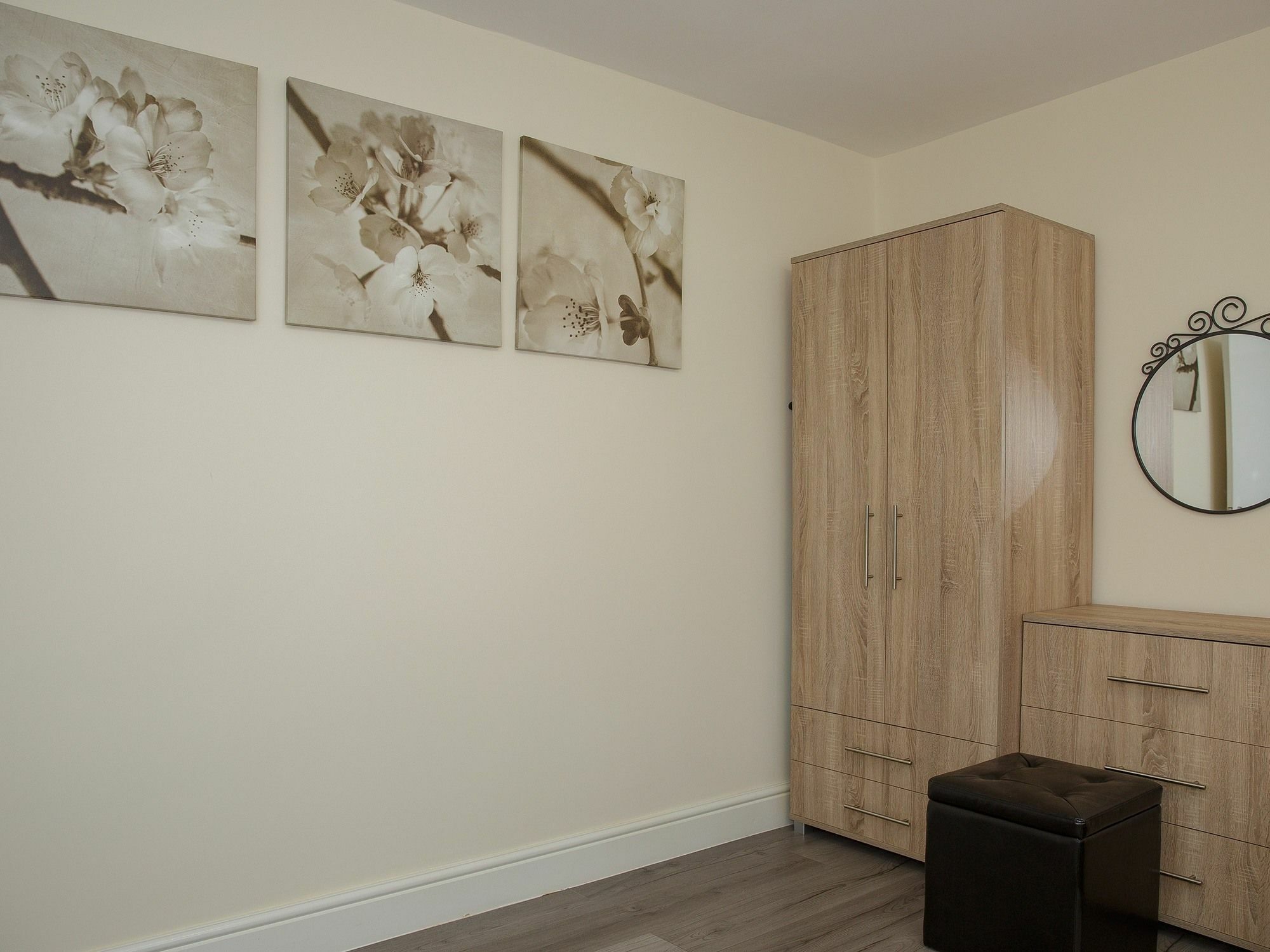 Gooseacre Rooms Harrow Exterior photo