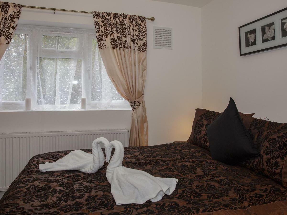Gooseacre Rooms Harrow Exterior photo